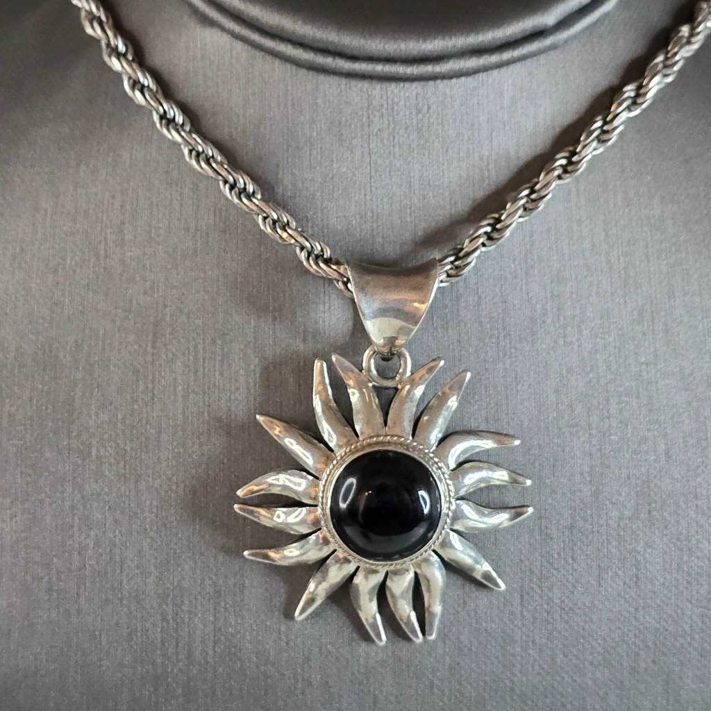 Womens Vintage Estate Sterling Silver Sun Pendant Rope Necklace 54.6g E6448